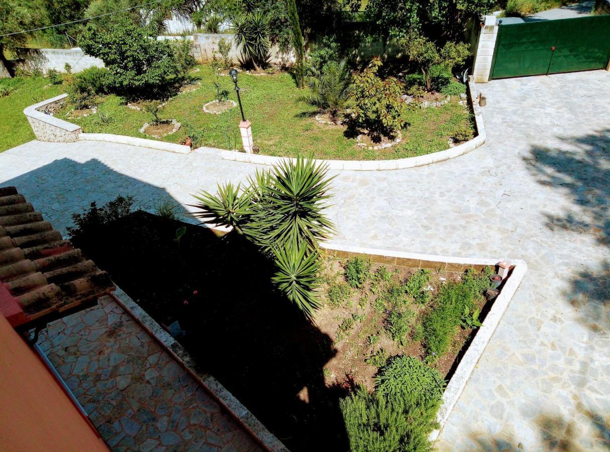 Villa Silvia Ágios Matthaíos Esterno foto